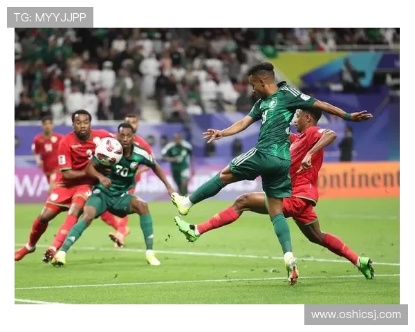 足球巨星精彩瞬间：聚焦各大球员出场时刻的动感瞬间与经典姿态